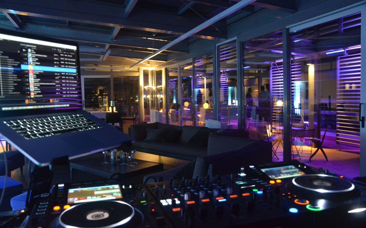 4 Console DJ